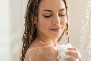 TOP 5 Meilleurs Gel Douche pour les Peaux Sèche, Sensible & Eczéma