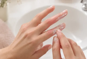 Dyshidrose : comment calmer cet eczéma des mains sous forme de petites cloques ?